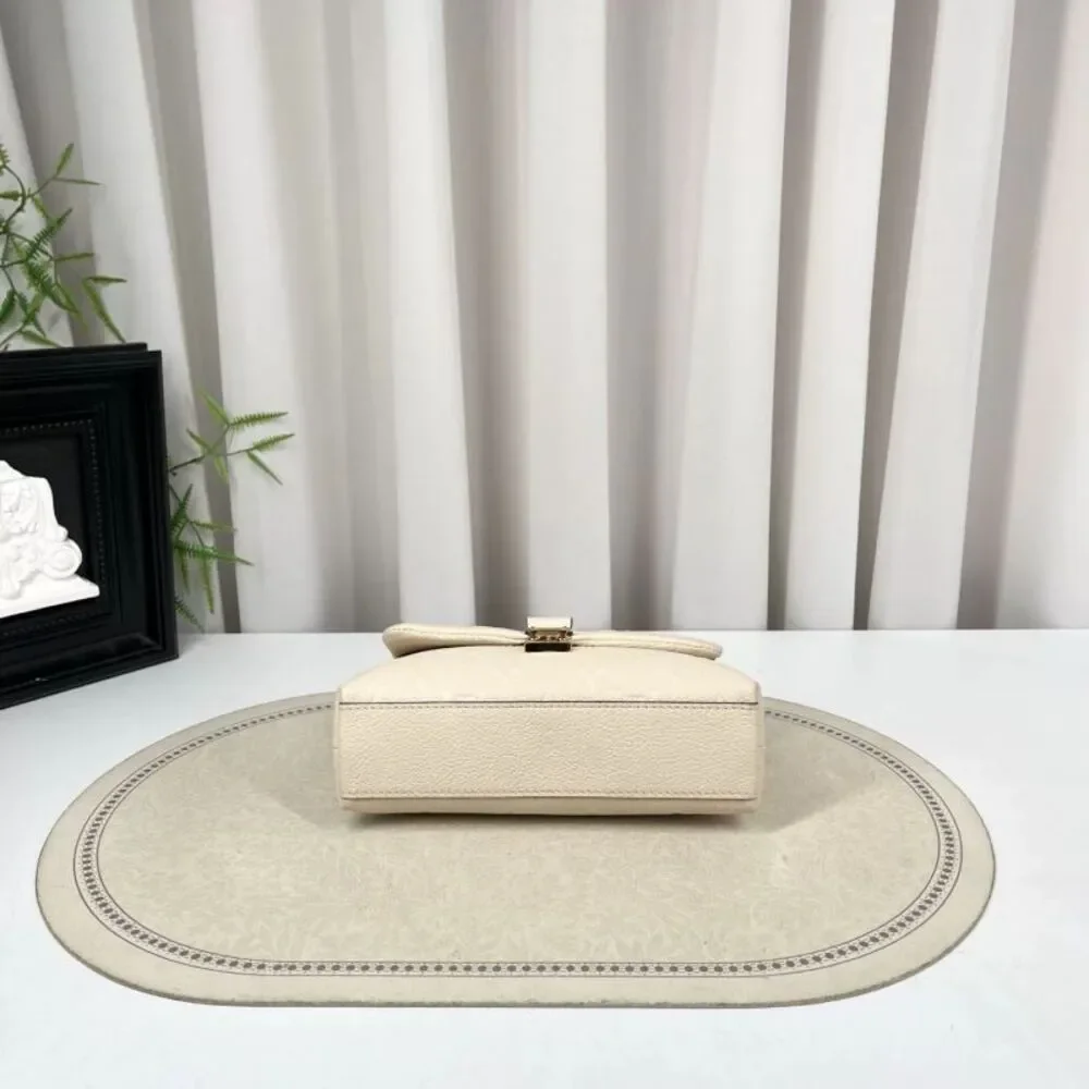 Louis Vuitton Women Pre-Loved Bag Very Good Condition